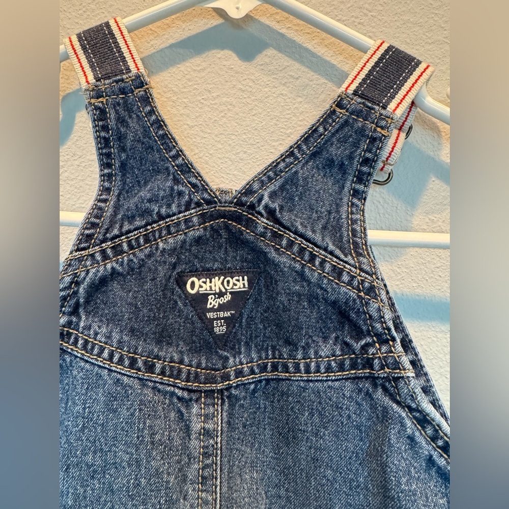 Osh Kosh B’Gosh Baby Short Overalls | EUC | 9mo | Denim | Pockets | 100% cotton - Picture 6 of 16